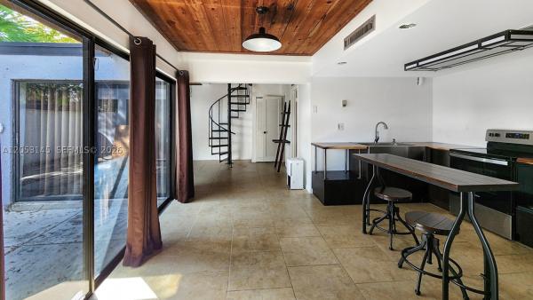 Windmill Gate, 6439 Lemon Tree Ln, Miami Lakes, Florida 33014, image 3