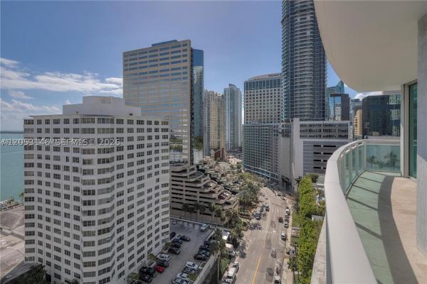 The Plaza On Brickell East, 950 Brickell Bay Dr #1711, Miami, Florida 33131, image 2