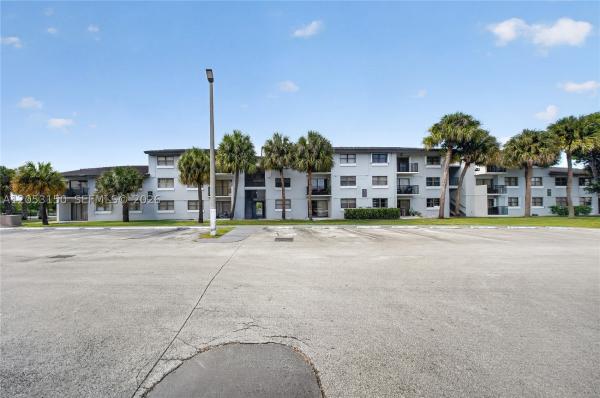 7195 NW 179th St #109, Hialeah, Florida 33015, image 1