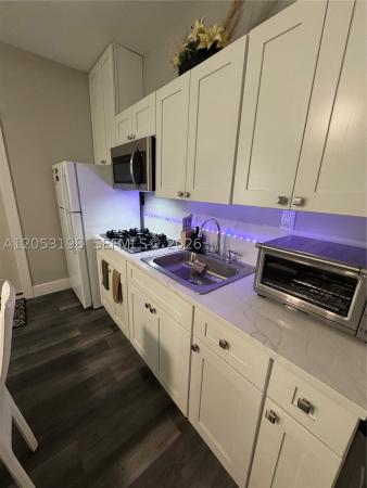 Northwood Pines, 618 30th St, West Palm Beach, Florida 33407, image 3