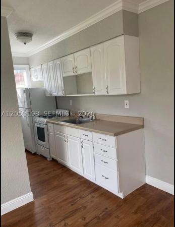 Northwood Pines, 618 30th St, West Palm Beach, Florida 33407, image 2