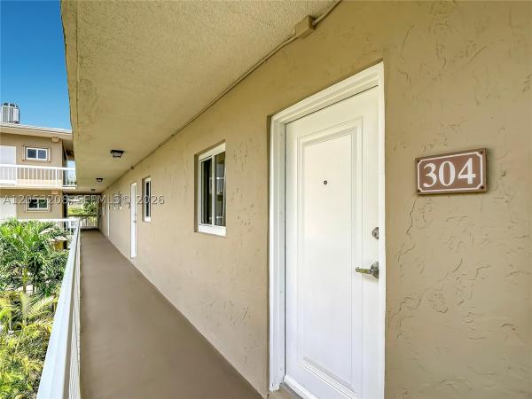 7722 Camino Real #E-304, Unincorporated Dade County, Florida 33143, image 3
