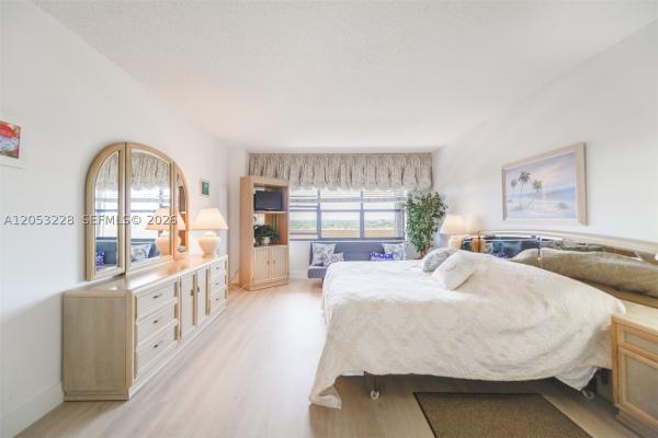 Sea Ranch Club C, 4900 N Ocean Blvd #1619, Lauderdale By The Sea, Florida 33308, image 2
