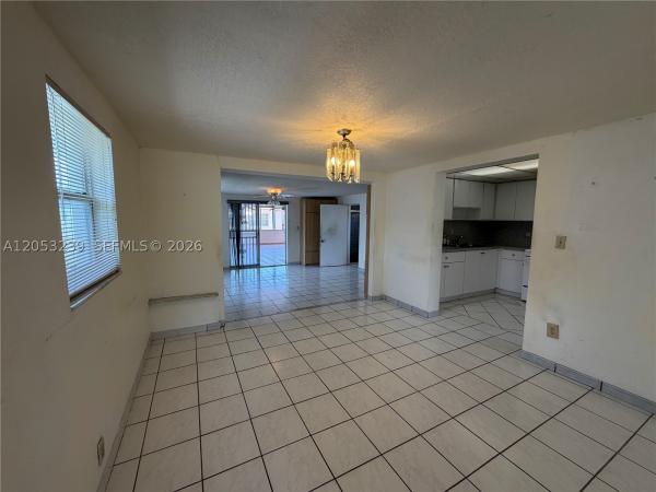 Sun Tan Village, 881 E 14th St, Hialeah, Florida 33010, image 3