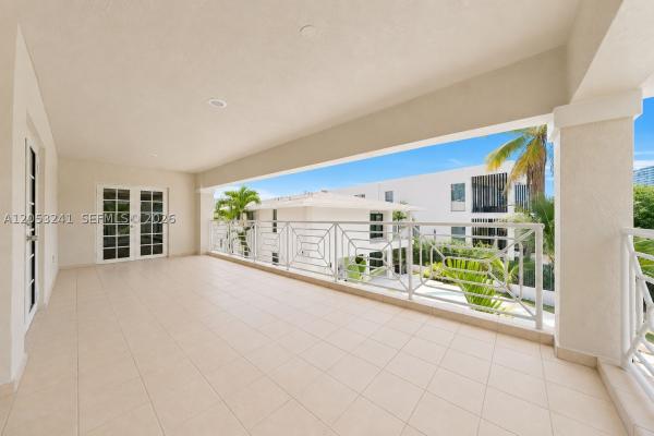 Atlantic Isle, 235 Atlantic Ave, Sunny Isles Beach, Florida 33160, image 2