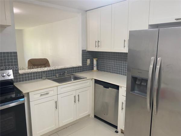 1550 NE 191st St #309, Unincorporated Dade County, Florida 33179, image 2