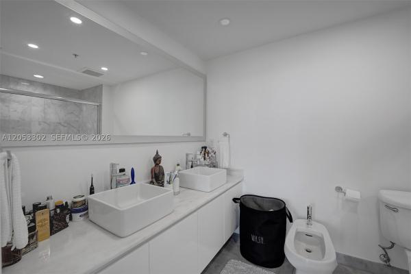 Blue On The Bay, 601 NE 36th St #811, Miami, Florida 33137, image 1