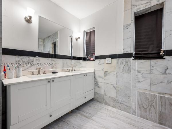 Sunny Isles Inland, 1895 NW 175th St, Miami Gardens, Florida 33056, image 3