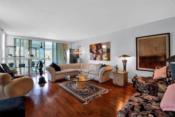 Palm-Aire Country Club 6, 3970 Oaks Clubhouse Dr #302, Pompano Beach, Florida 33069, image 2