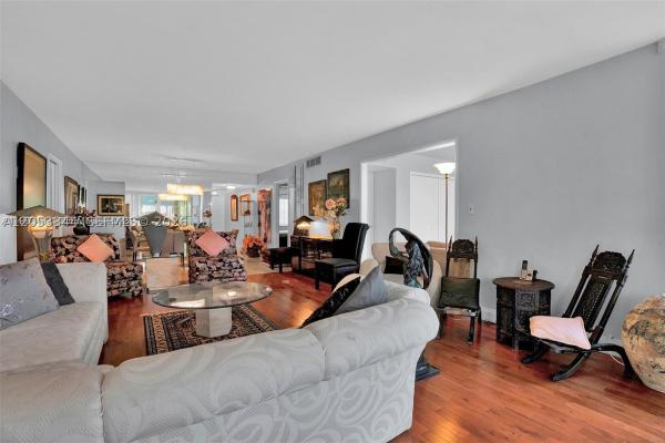 Palm-Aire Country Club 6, 3970 Oaks Clubhouse Dr #302, Pompano Beach, Florida 33069, image 3