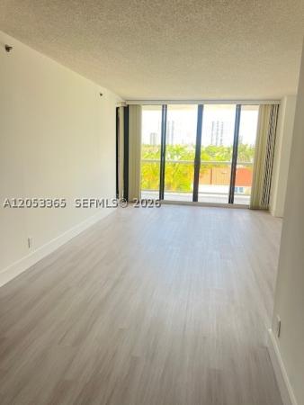 Harbor Tower At The Waterways, 3600 Yacht Club Dr #504, Aventura, Florida 33180, image 1