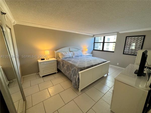 Oceanfront Plaza, 2625 Collins Ave #320, Miami Beach, Florida 33140, image 3