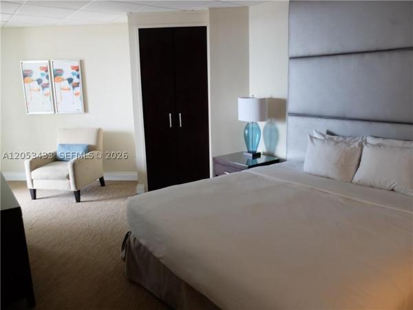 Gallery One, 2670 E Sunrise Blvd #523, Fort Lauderdale, Florida 33304, image 3