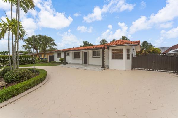 2900 SW 98th Ave, Unincorporated Dade County, Florida 33165, image 2