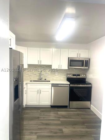 Waterside Towers, 2450 NE 135th St #209, North Miami, Florida 33181, image 2