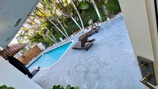 11500 SW 153rd Ave #1, Unincorporated Dade County, Florida 33196, image 2