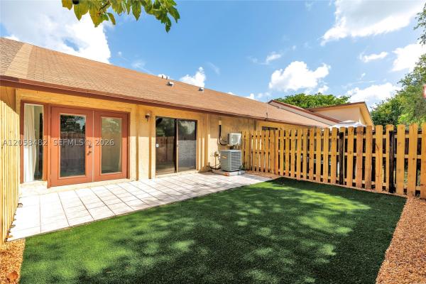 Villa Welleby, 11061 NW 38th Pl, Sunrise, Florida 33351, image 2