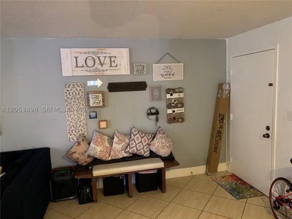 Palm Gardens, 210 SW 11th St #204, Miami, Florida 33130, image 2