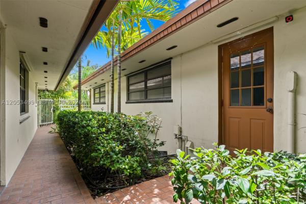 11440 SW 94th Ave, Unincorporated Dade County, Florida 33176, image 3