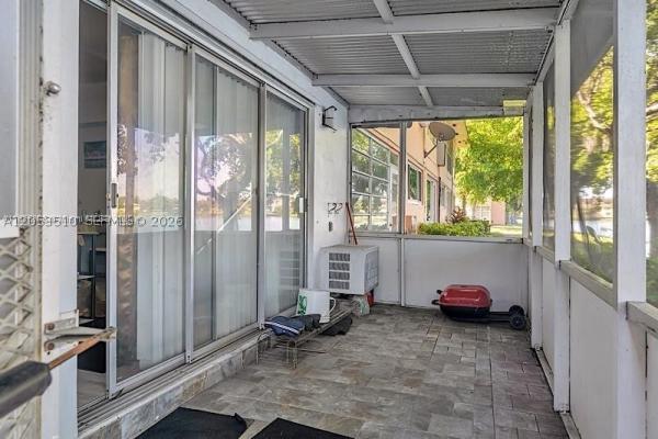 19000 NE 3rd Ct #405, Unincorporated Dade County, Florida 33179, image 1