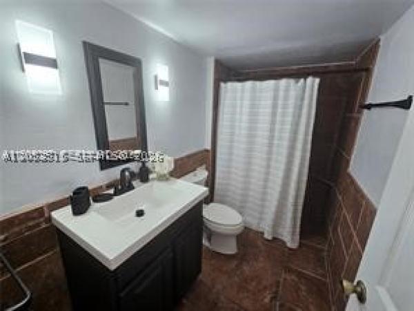 Del Prado, 18071 Biscayne Blvd #1402-3, Aventura, Florida 33160, image 2