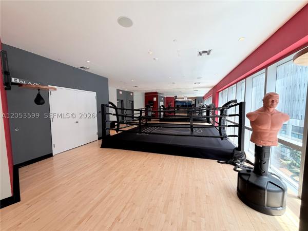 Paramount Miami Worldcenter, 851 NE 1st Ave #2406, Miami, Florida 33132, image 3