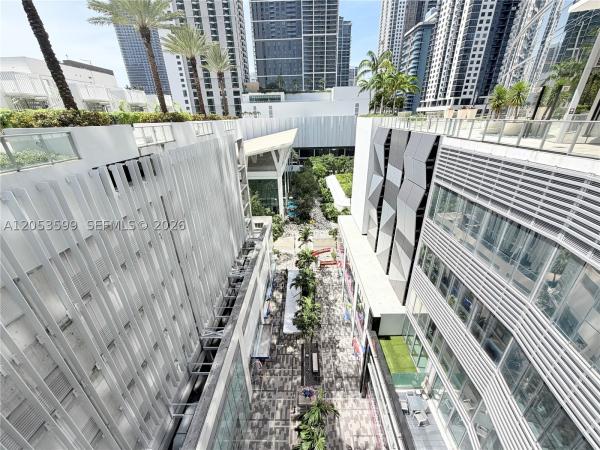 Paramount Miami Worldcenter, 851 NE 1st Ave #2406, Miami, Florida 33132, image 2