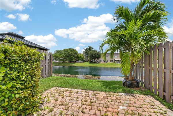 The Shores At Isles Of Bayshore, 9011 SW 227th St #2, Cutler Bay, Florida 33190, image 2