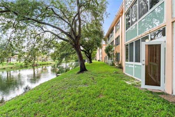 Water Bridge, 5950 Del Lago Cir #106, Sunrise, Florida 33313, image 2