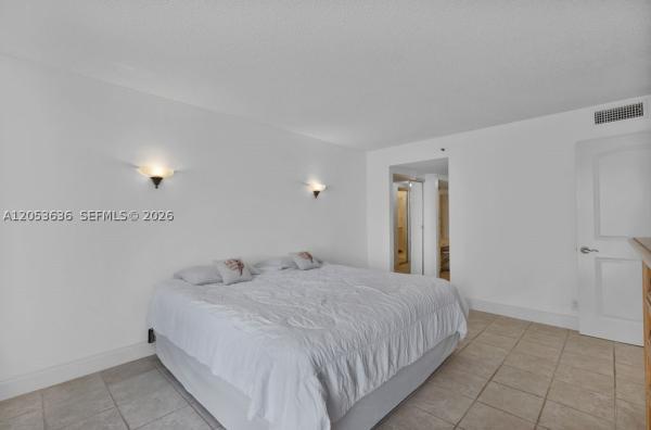 Oceanfront Plaza, 2625 Collins Ave #702, Miami Beach, Florida 33140, image 3