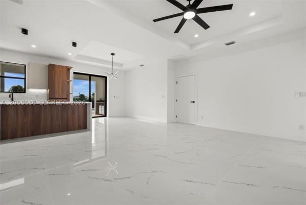 Cape Coral, 409 NW 25th Pl, Cape Coral, Florida 33993, image 1