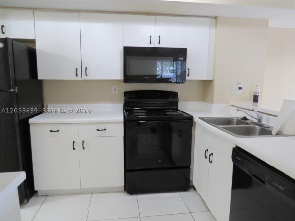 Royal Grand, 2640 S University Dr #101, Davie, Florida 33328, image 2