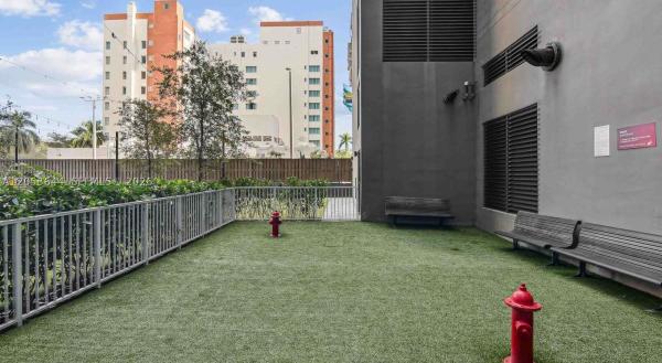 230 NE 4th St #C1, Miami, Florida 33132, image 1