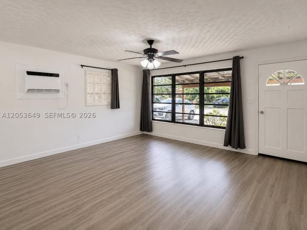 Cresthaven, 930 NE 23rd Ct, Pompano Beach, Florida 33064, image 1