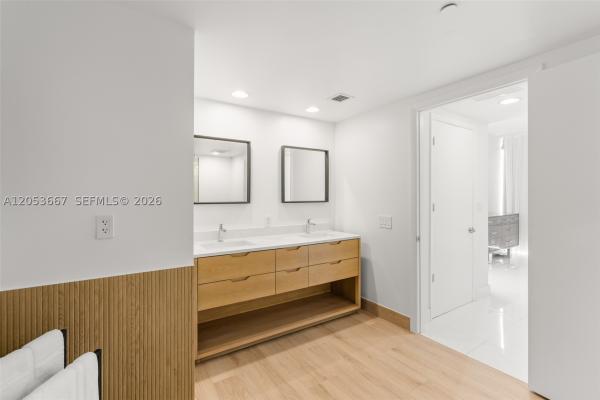 Icon Brickell Tower 3, 485 Brickell Ave #4410, Miami, Florida 33131, image 3