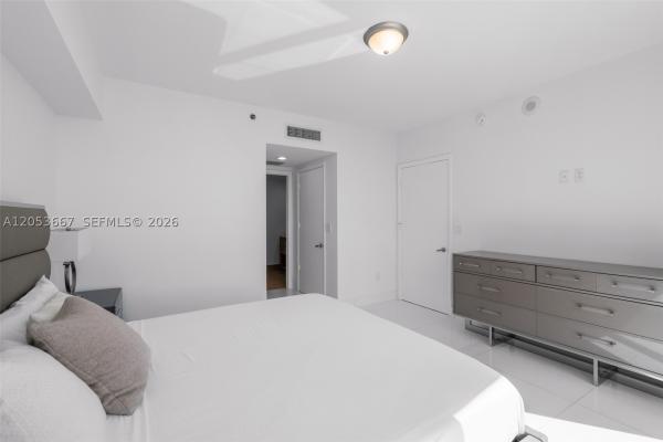 Icon Brickell Tower 3, 485 Brickell Ave #4410, Miami, Florida 33131, image 2