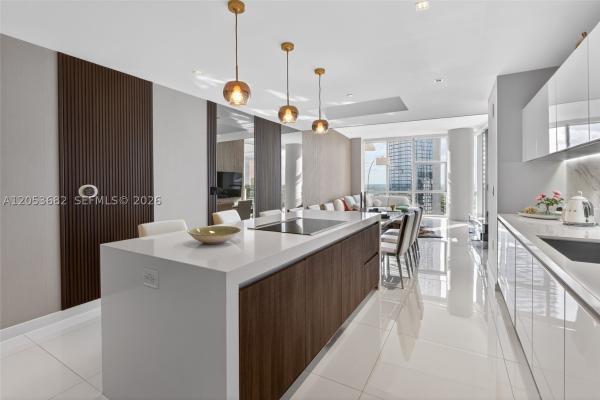 Miami, Florida 33132, image 3