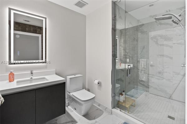 Miami, Florida 33132, image 2
