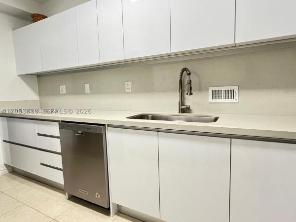 The Plaza Of Bal Harbour, 10185 Collins Ave #1103, Bal Harbour, Florida 33154, image 2