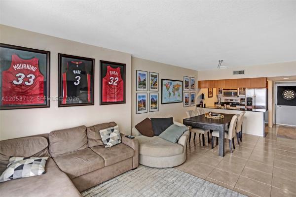 Opera Tower, 1750 N Bayshore Dr #2206, Miami, Florida 33132, image 2