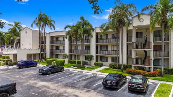 10830 W Clairmont Cir #206, Tamarac, Florida 33321, image 3