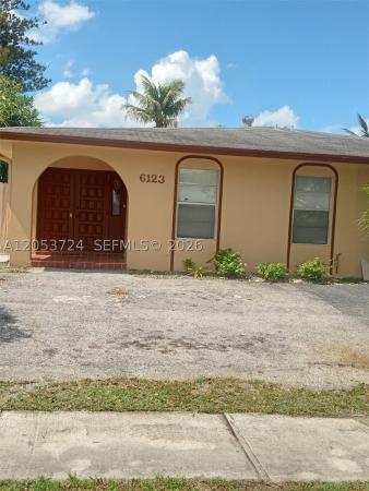Applegreen, 6123 SW 4th Pl, Margate, Florida 33068, image 2