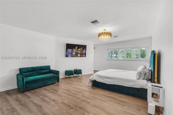 Middle River Manor, 2424 NE 18th Ave, Wilton Manors, Florida 33305, image 3