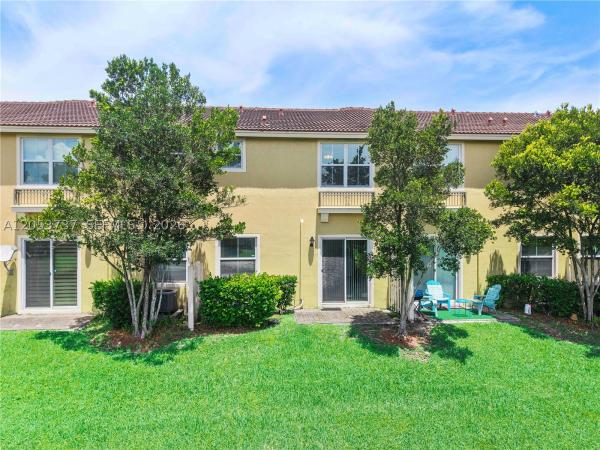 Tuscan Villas, 2851 W Prospect Rd #1307, Tamarac, Florida 33309, image 3