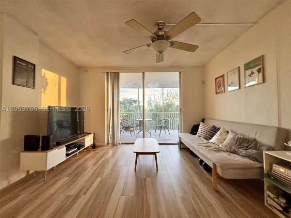 Eastern Shores White House, 3660 NE 166th St #415, North Miami Beach, Florida 33160, image 3