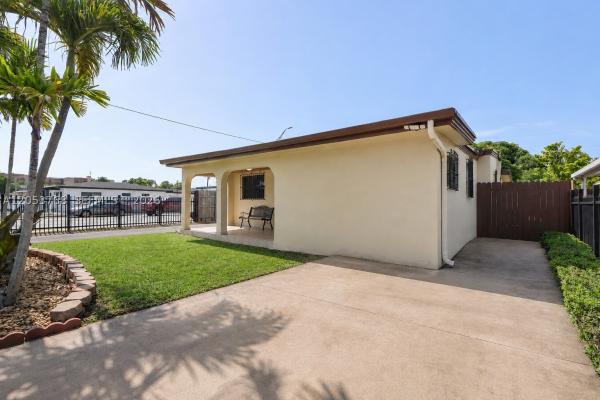 Hialeah Residential, 601 E 22nd St, Hialeah, Florida 33013, image 3