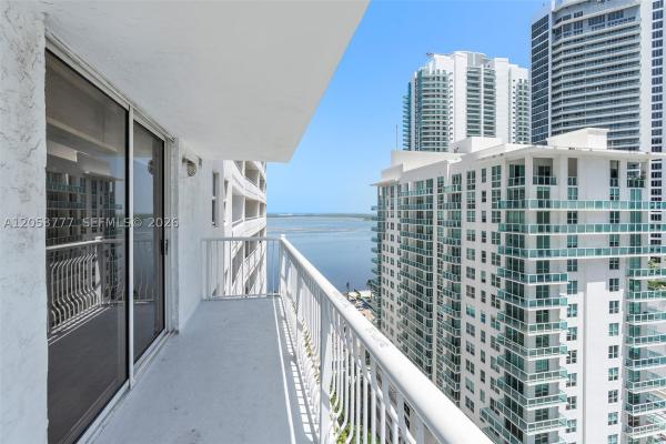 The Club At Brickell Bay, 1200 Brickell Bay Dr #2423, Miami, Florida 33131, image 3