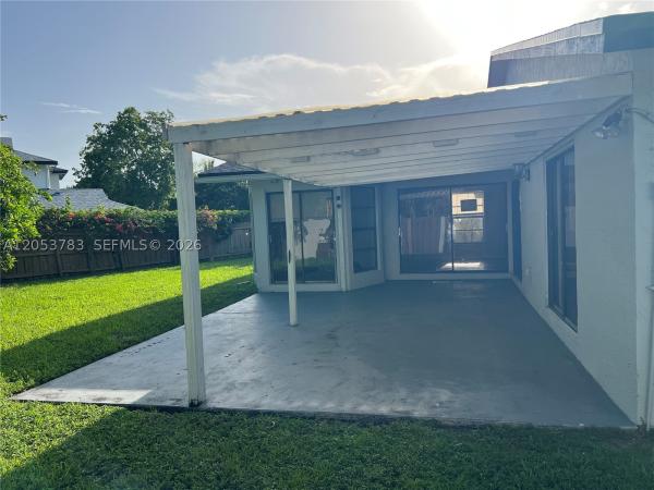 Bonaventure Lakes, 590 SW 166th Ter, Weston, Florida 33326, image 2