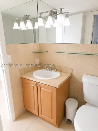 Fontanar Townhomes, 1705 W 58th St #B-27, Hialeah, Florida 33012, image 2