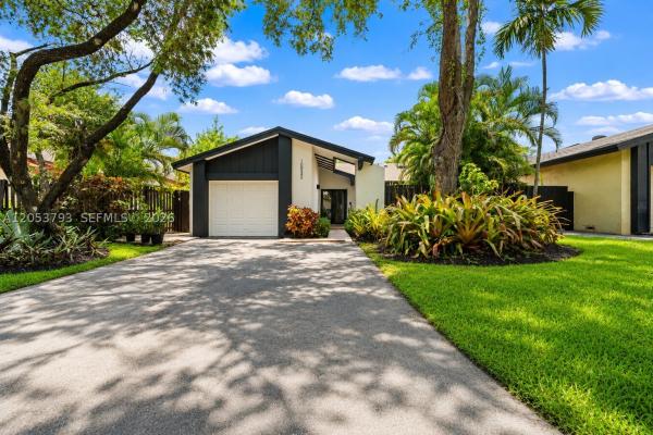 10932 SW 135th Court Cir, Unincorporated Dade County, Florida 33186, image 1